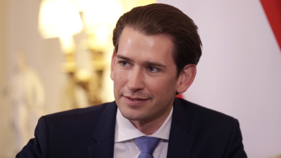 Опозицията в Австрия ще иска вот на недоверие на кабинета Курц